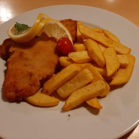 Hotel Landgasthof Frankenstern 格斯韦因斯泰因 外观 照片