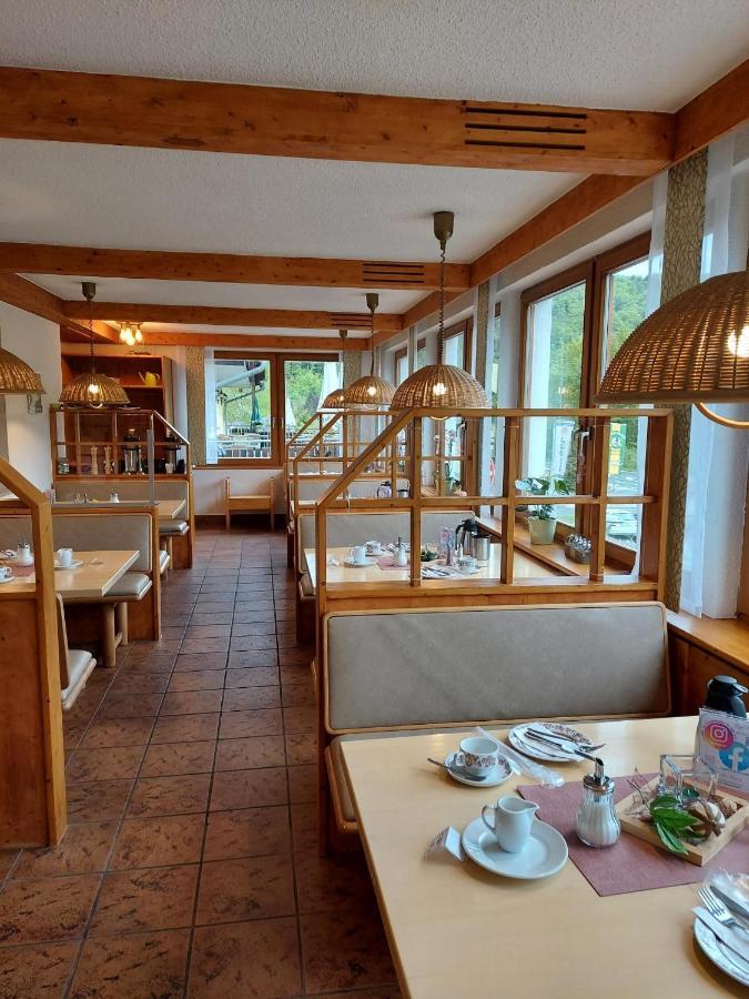 Hotel Landgasthof Frankenstern 格斯韦因斯泰因 外观 照片