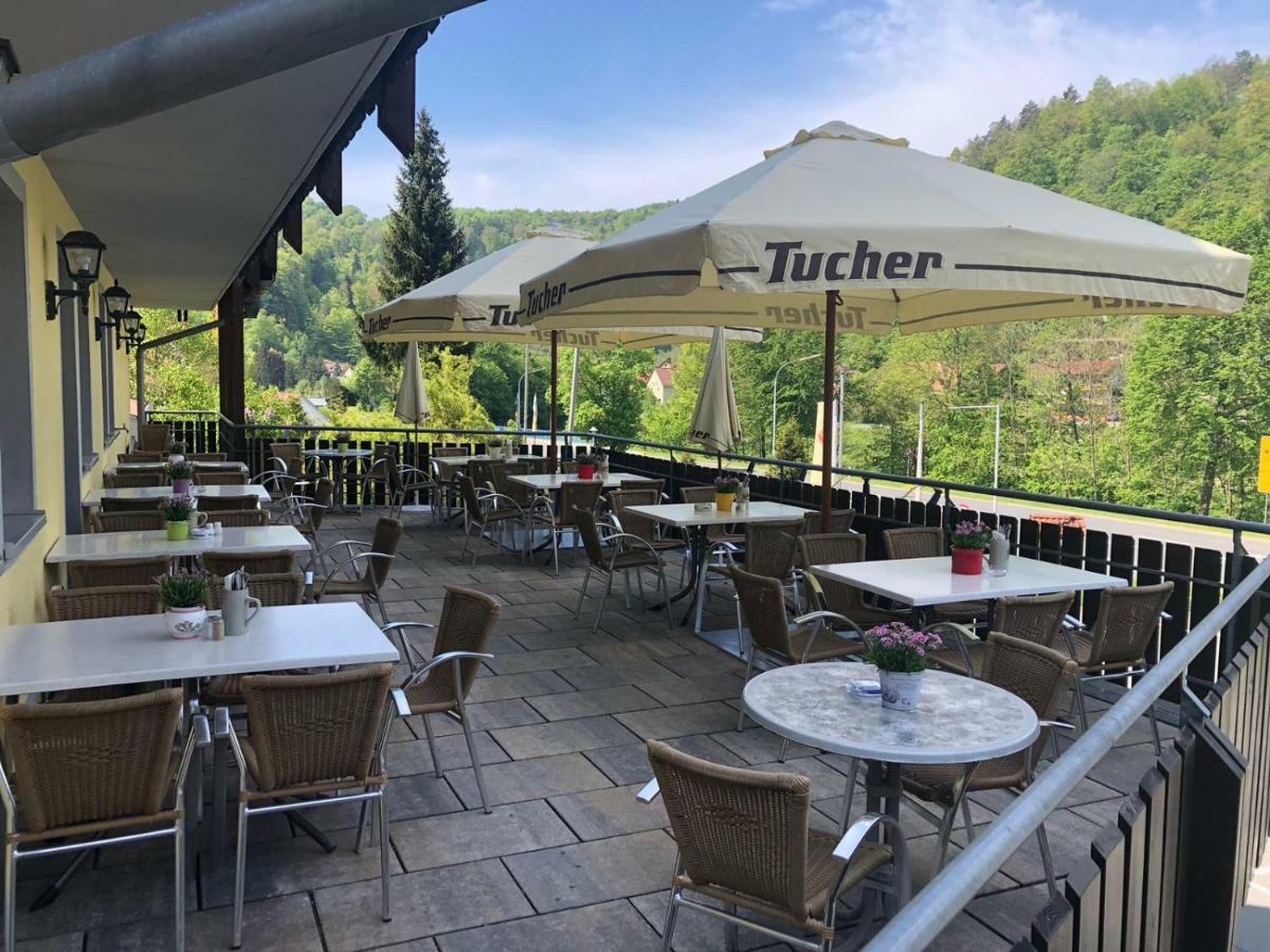 Hotel Landgasthof Frankenstern 格斯韦因斯泰因 外观 照片